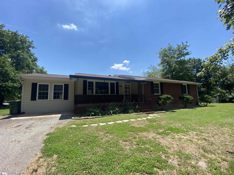 Property image 2 at 100 Rowan Street, Mauldin, SC 29662