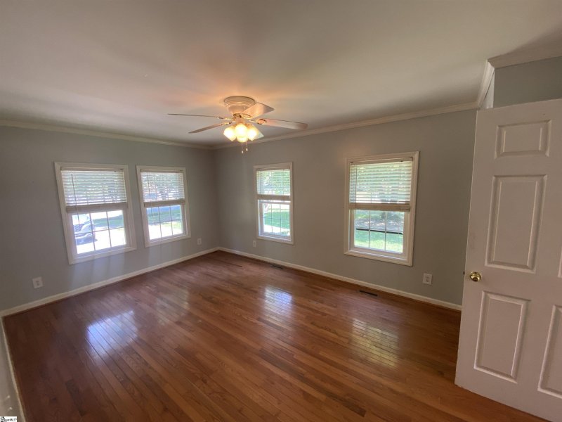 Property image 5 at 100 Rowan Street, Mauldin, SC 29662