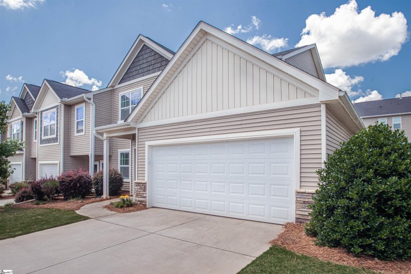 Property image 4 at 723 Elmbrook Drive, Simpsonville, SC 29681