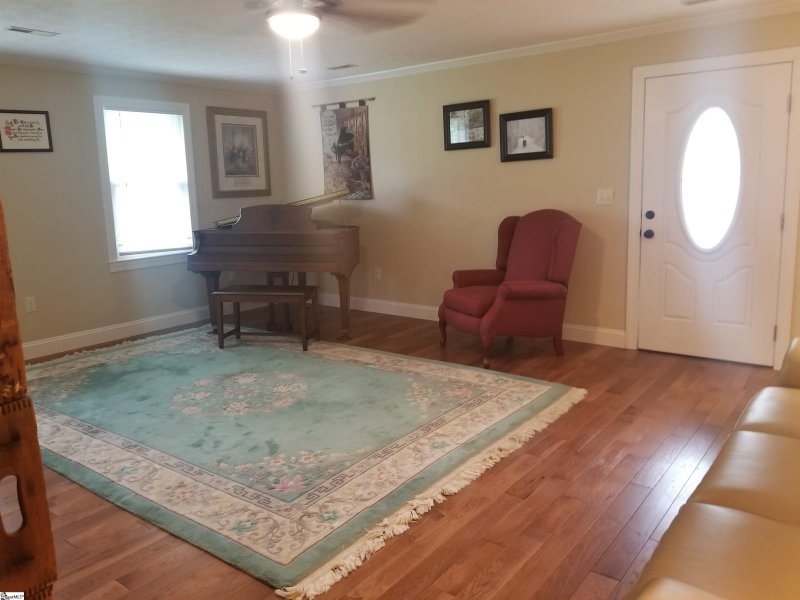 Property image 5 at 100 Keene Drive, Travelers Rest, SC 29690