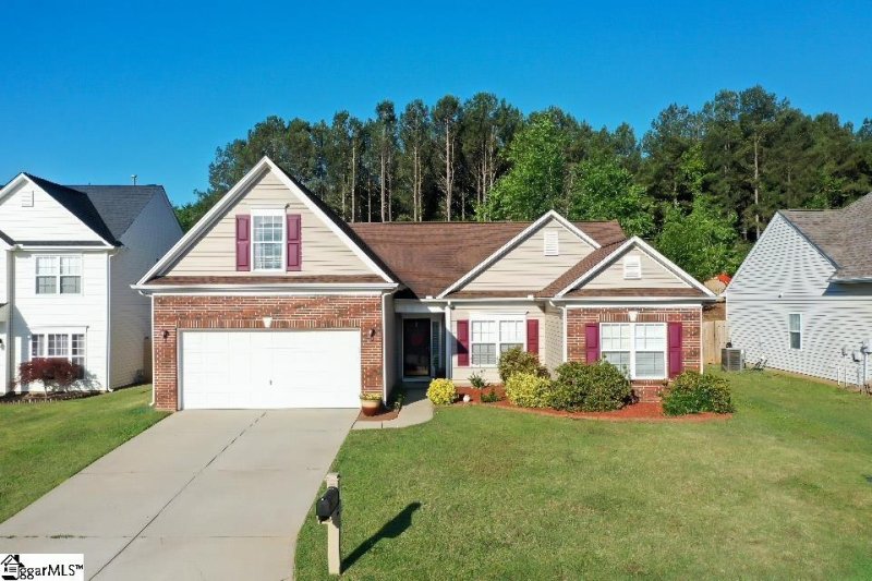 Property image 2 at 312 Yellow Rose Court, Greer, SC 29651