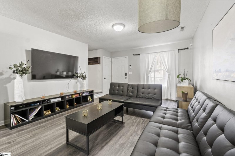 Property image 5 at 5 Hayfield Lane, Greer, SC 29650