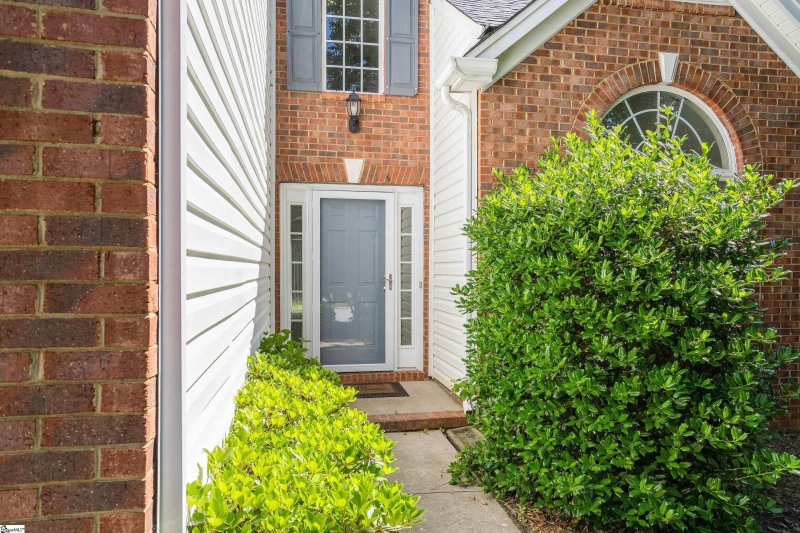 Property image 3 at 6 Wheat Cressing Court, Greenville, SC 29607