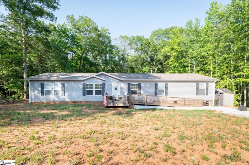 Property image 2 at 142 Sir Lancelot Drive, Piedmont, SC 29673