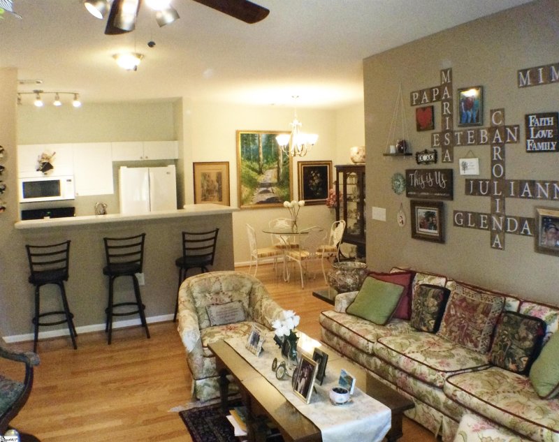 Property image 4 at 404 McKenna Circle, Greenville, SC 29615