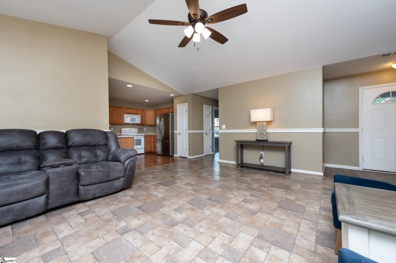 Property image 5 at 105 St James Court, Anderson, SC 29621