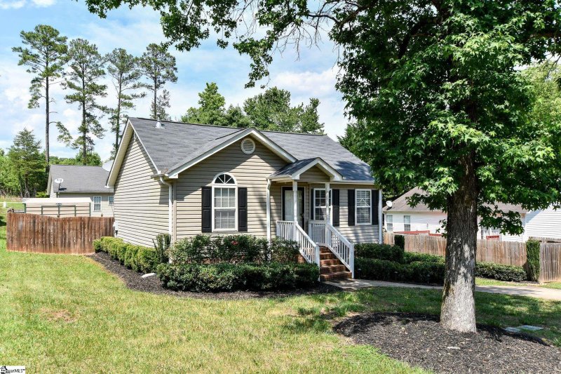 Property image 3 at 603 Habersham Lane, Easley, SC 29642