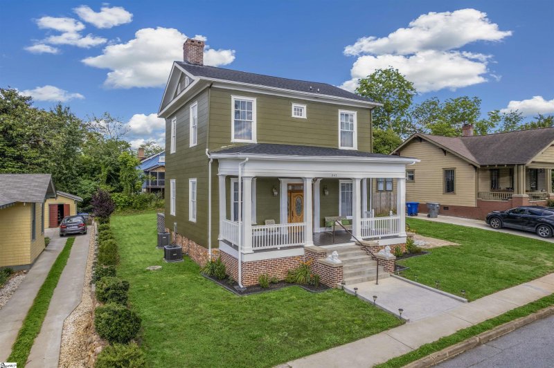 Property image 2 at 247 Hydrick Street, Spartanburg, SC 29306