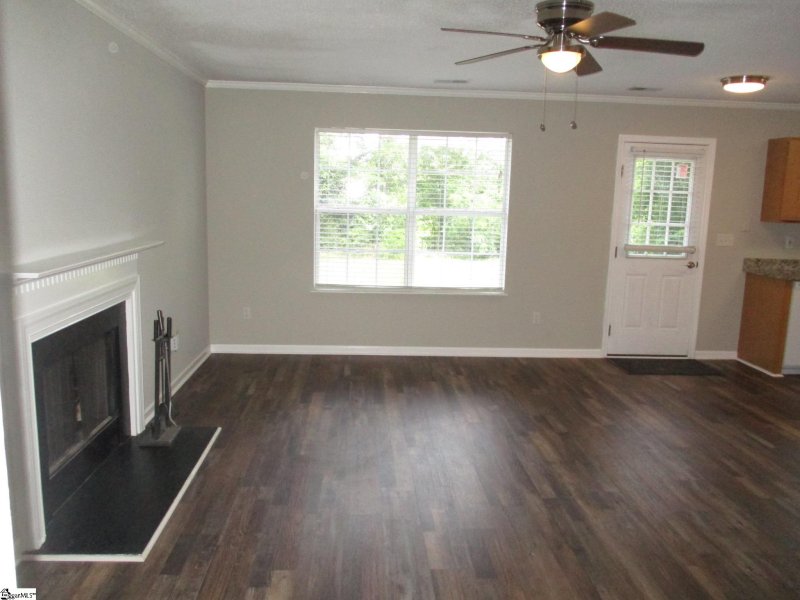 Property image 4 at 19 Willow Bend Drive, Taylors, SC 29687