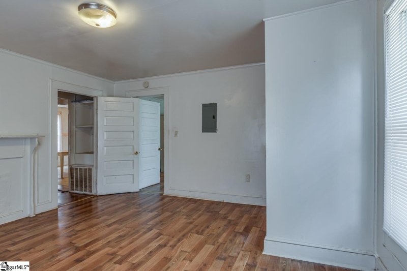 Property image 2 at 4 HATCH Street, Greenville, SC 29611