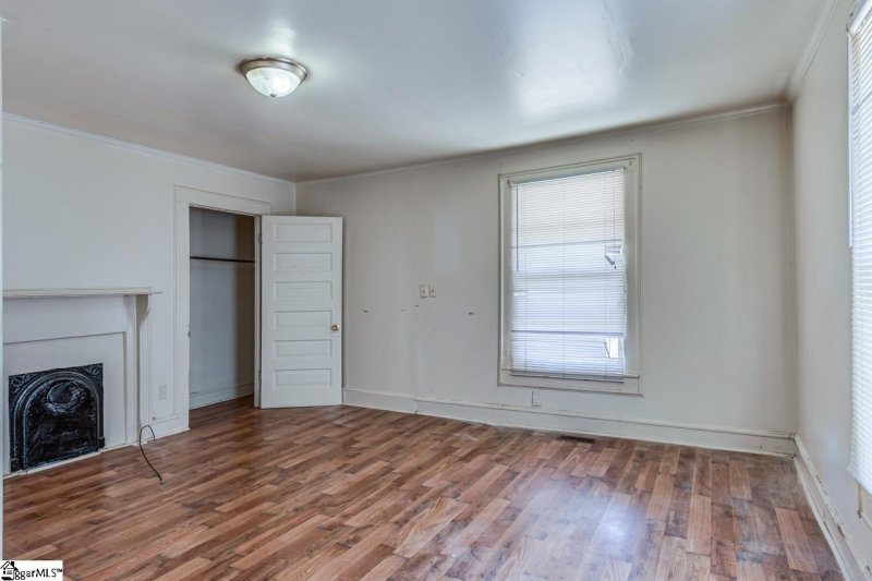 Property image 4 at 4 HATCH Street, Greenville, SC 29611