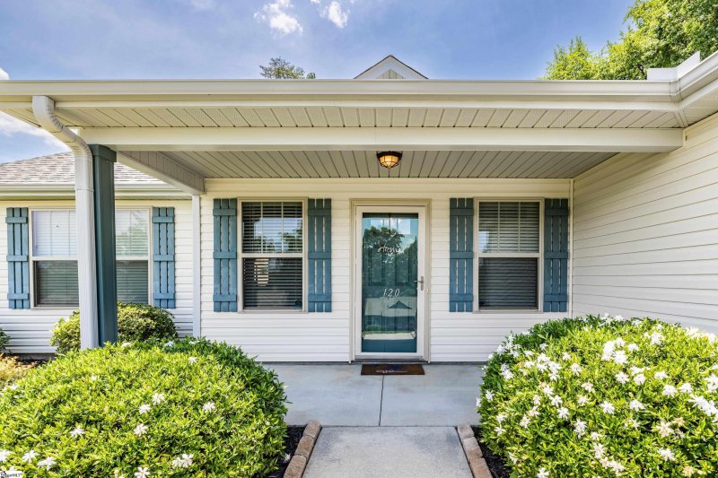 Property image 5 at 120 Autumn Hill Road, Greer, SC 29651