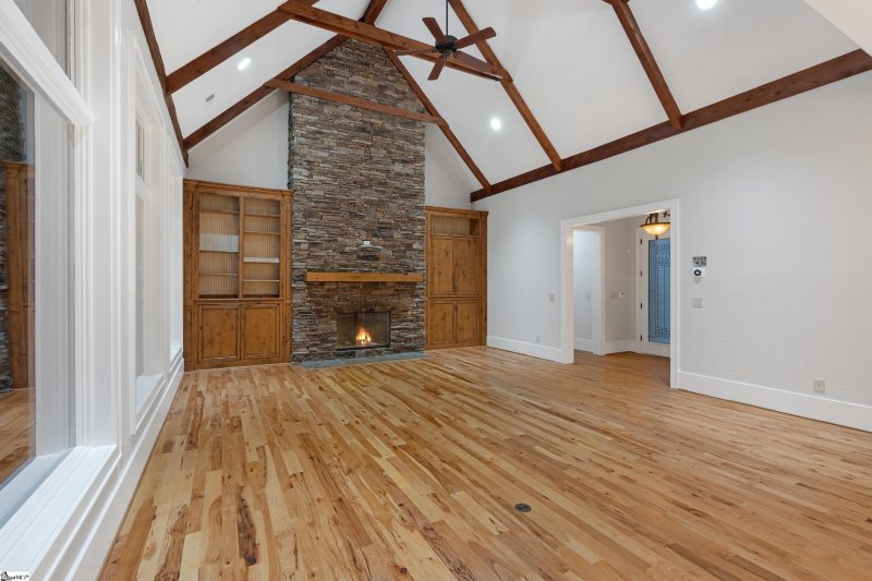 Property image 4 at 406 Kingsgate Court, Simpsonville, SC 29681