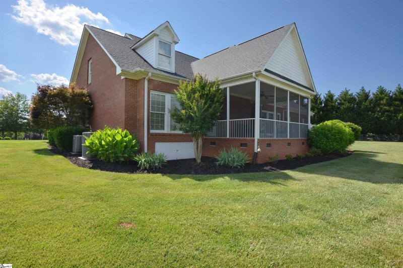 Property image 5 at 132 Shore Vista Lane, Greer, SC 29651