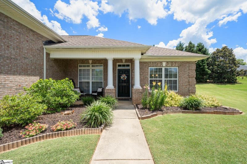 Property image 3 at 304 Jockey Court, Simpsonville, SC 29681