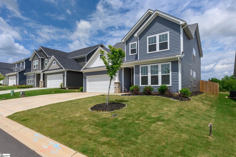 Property image 2 at 225 Foxbank Circle, Greer, SC 29651