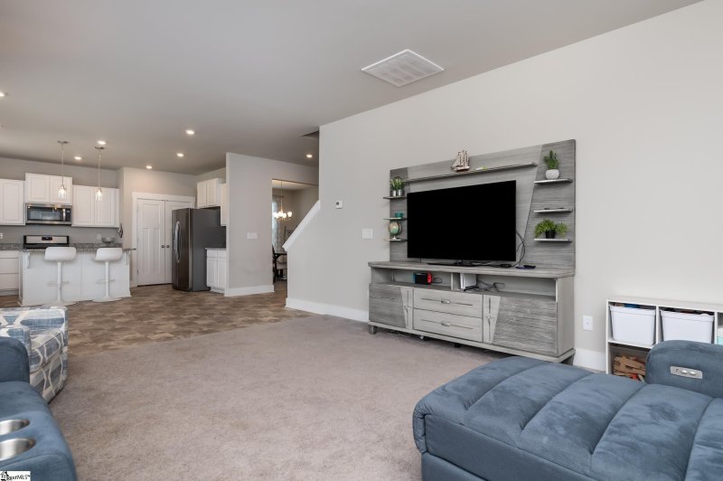 Property image 3 at 225 Foxbank Circle, Greer, SC 29651