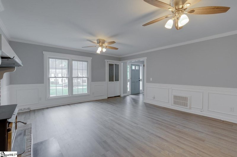 Property image 5 at 203 Sugarberry Drive, Greenville, SC 29615