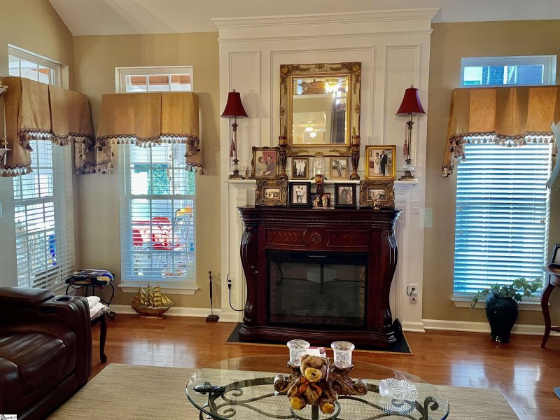 Property image 3 at 14 Everleigh Court, Simpsonville, SC 29681