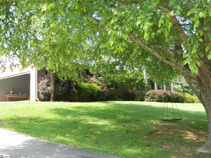 Property image 4 at 104 Valley View Road, Laurens, SC 29360