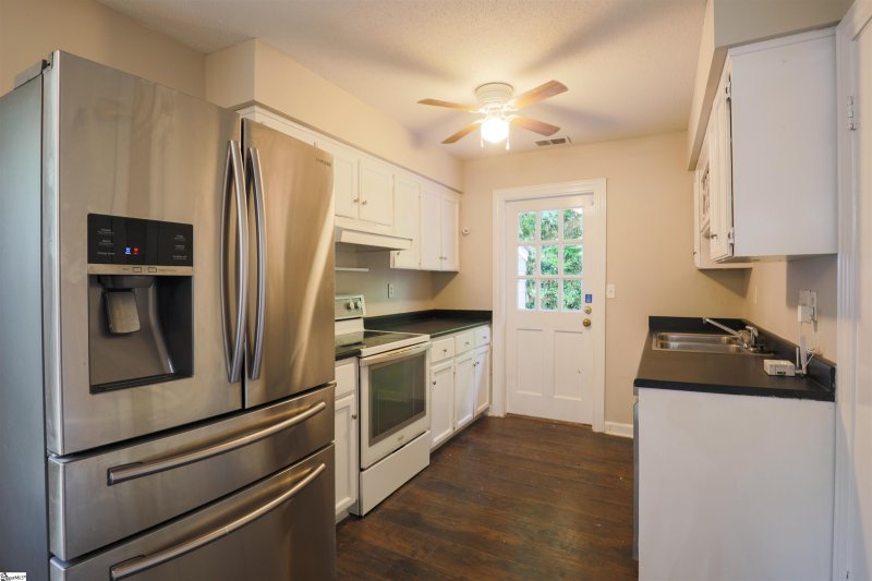 Property image 2 at 143 Highridge Drive, Spartanburg, SC 29307