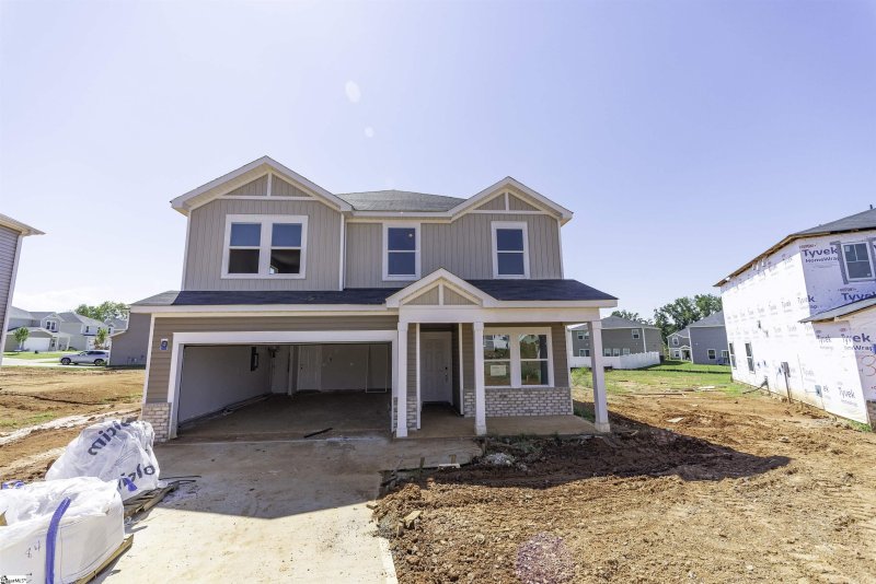 Property image 4 at 1009 Oak Glen Court, Spartanburg, SC 29303