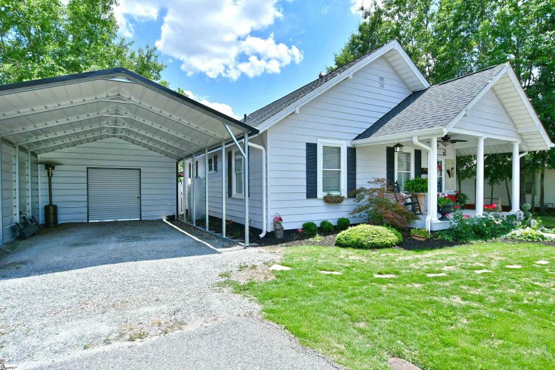 Property image 3 at 22 Iselin Street, Liberty, SC 29657