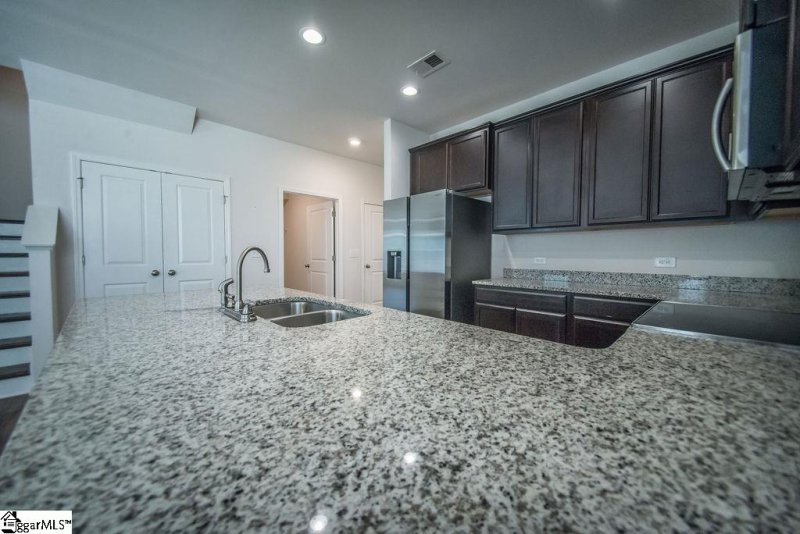 Property image 5 at 447 White Peach Way, Duncan, SC 29334