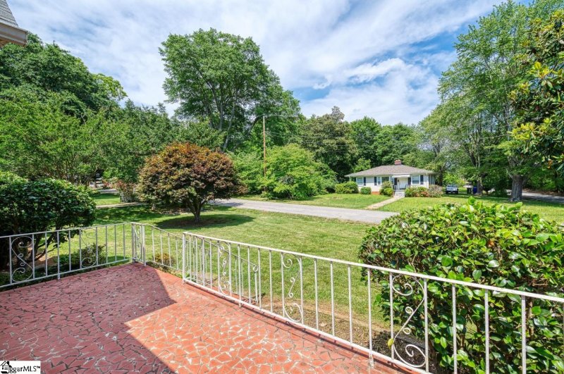 Property image 2 at 16 Ashton Avenue, Greenville, SC 29609