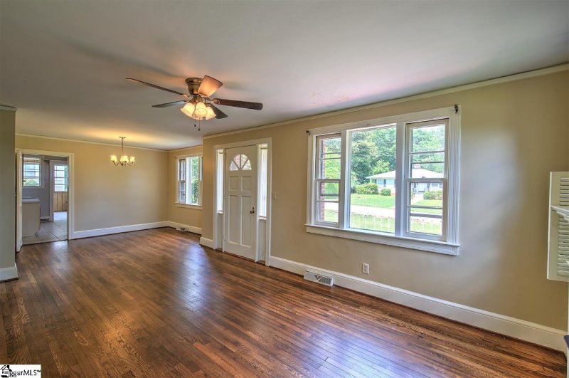 Property image 5 at 16 Ashton Avenue, Greenville, SC 29609