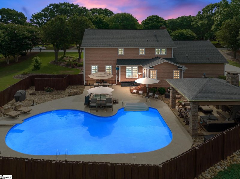 Property image 2 at 209 Donegal Drive, Moore, SC 29369