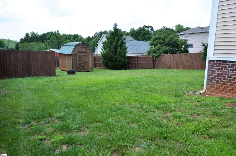 Property image 3 at 103 Summerlea Lane, Greer, SC 29651