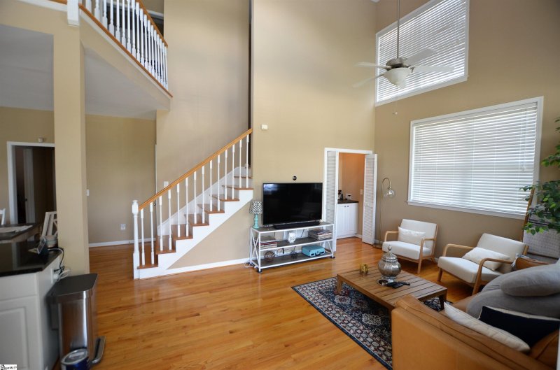 Property image 4 at 103 Summerlea Lane, Greer, SC 29651