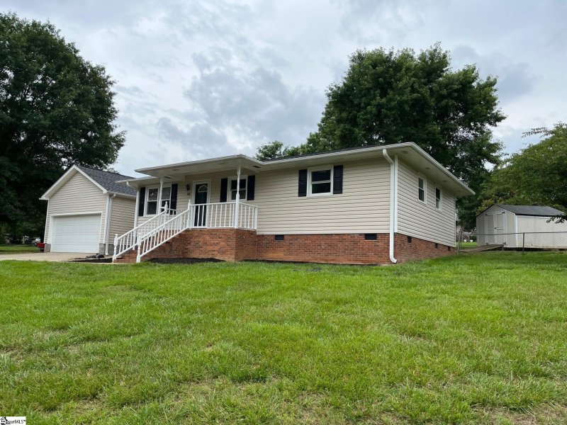 Property image 2 at 116 Everest Drive, Inman, SC 29349