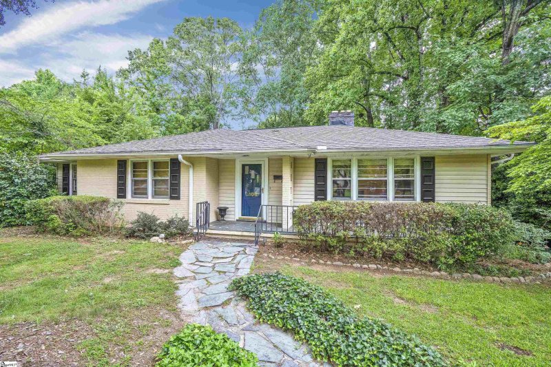 Property image 2 at 108 Stephens Lane, Greenville, SC 29609