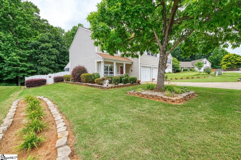 Property image 2 at 1 E Okaloosa Way, Simpsonville, SC 29680