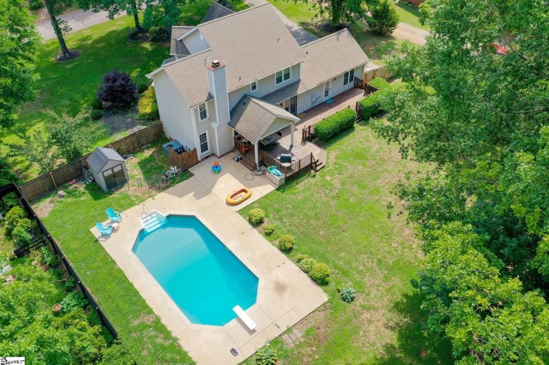 Property image 2 at 613 Clarendon Drive, Easley, SC 29642