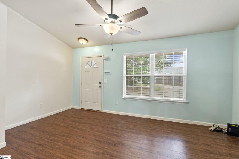 Property image 4 at 4 Yukon Drive, Greenville, SC 29605