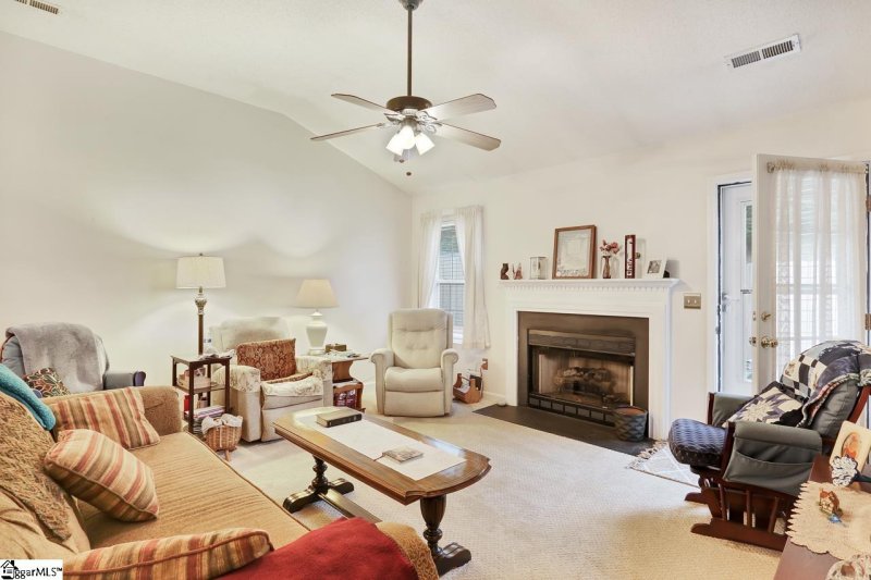 Property image 3 at 11 Enoree  View Drive, Greer, SC 29650