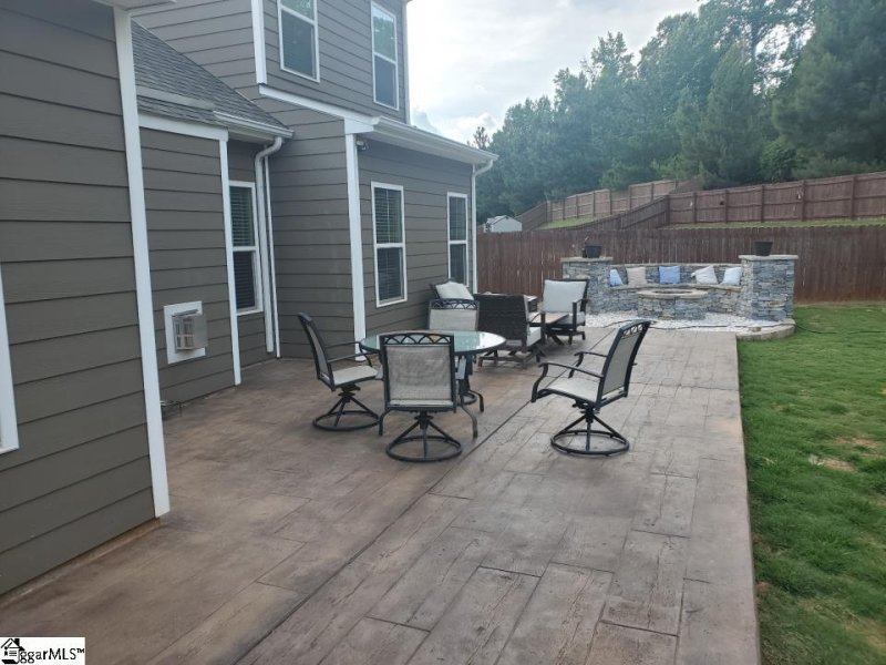 Property image 3 at 108 Belshire Drive, Greer, SC 29650
