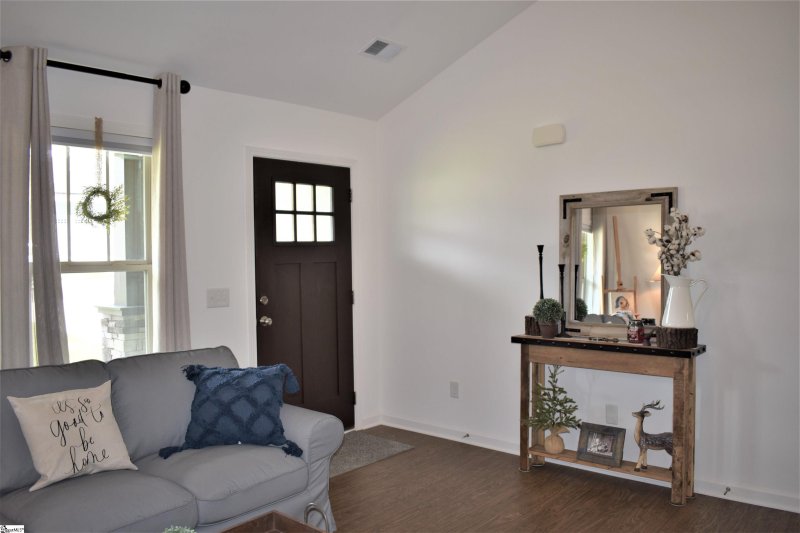 Property image 3 at 29 Mendham Lane, Greer, SC 29650-1176