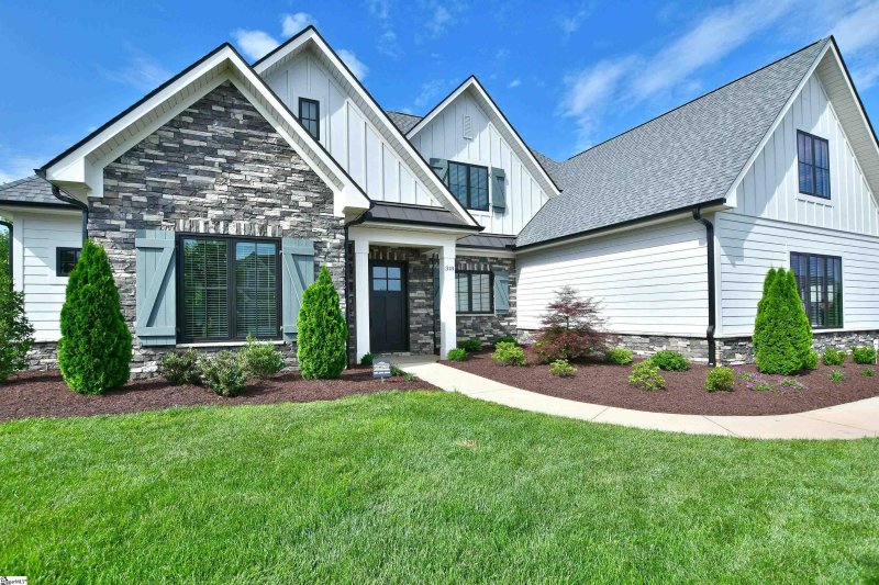 Property image 2 at 318 Braxton Meadow Drive, Simpsonville, SC 29681