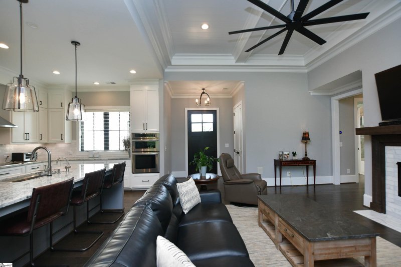 Property image 5 at 318 Braxton Meadow Drive, Simpsonville, SC 29681
