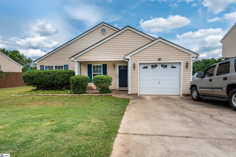 215 Southland Avenue