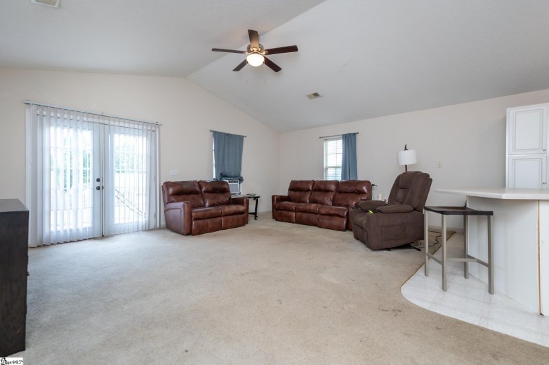 Property image 4 at 215 Southland Avenue, Boiling Springs, SC 29316