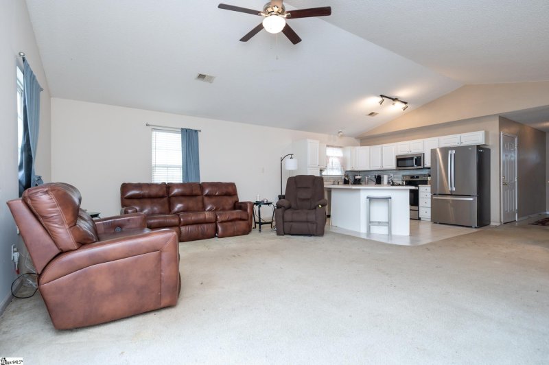 Property image 5 at 215 Southland Avenue, Boiling Springs, SC 29316