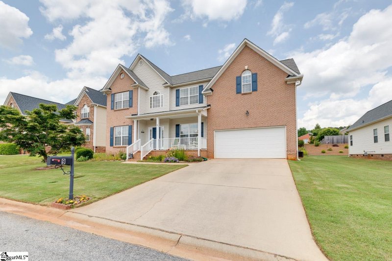 Property image 2 at 9 Tennwood Drive, Greenville, SC 29609