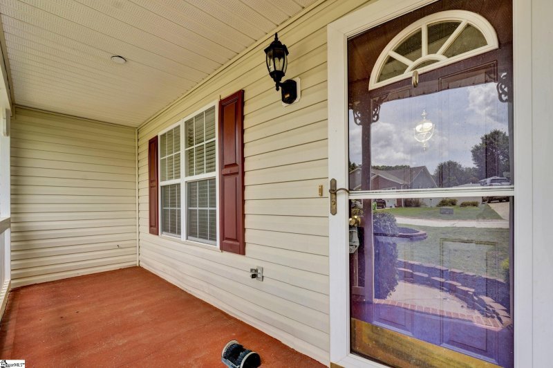 Property image 2 at 20 Waterthrush Way, Simpsonville, SC 29680