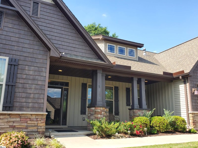 Property image 2 at 5 Runamo Way, Taylors, SC 29687