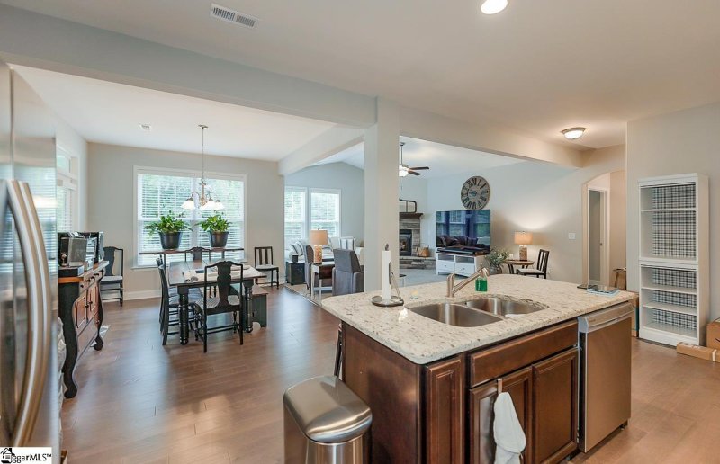 Property image 5 at 305 Longfellow Way, Simpsonville, SC 29681